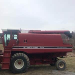 International  1420 Combine