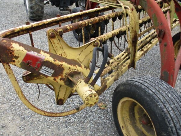 NH 258 Dolly wheel rake - Image 3