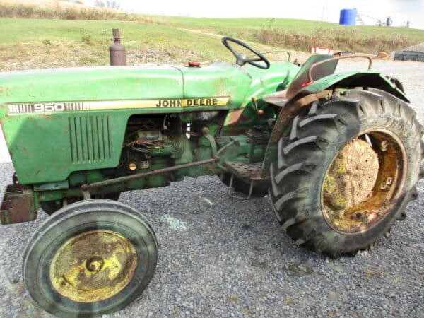 John Deere 950 2wd tractor