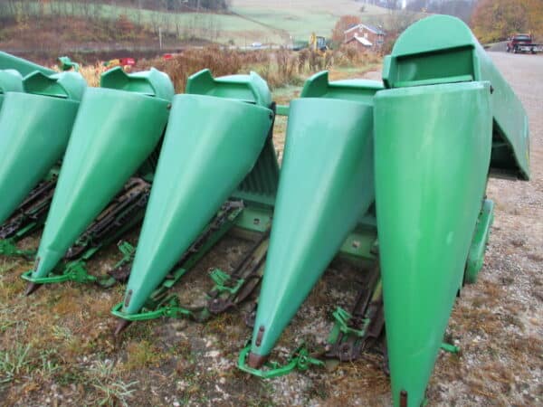 Jd 693 corn head - Image 4