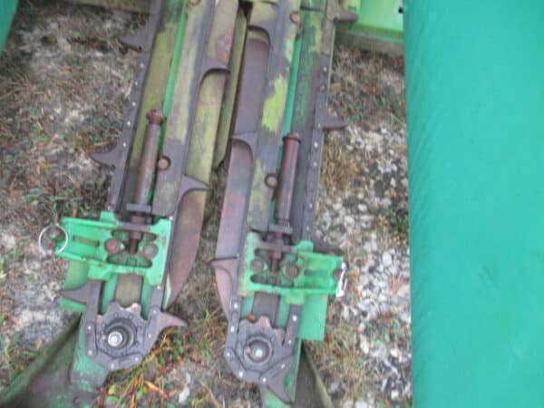 Jd 693 corn head - Image 3