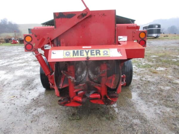 Meyer V7400 vertical beater spreader - Image 3