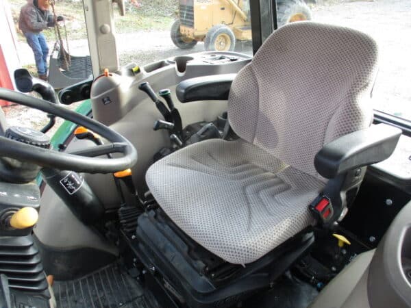 John Deere 5075E 4wd cab loader - Image 3