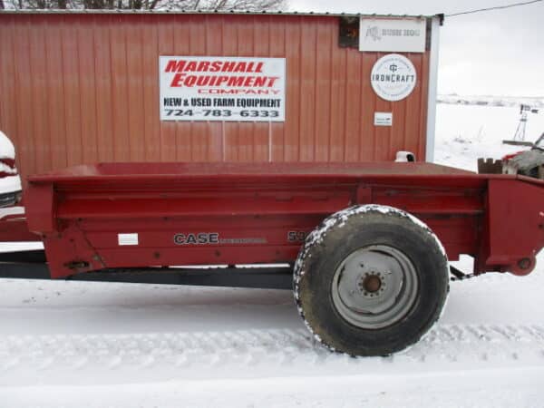 Case IH 530 spreader