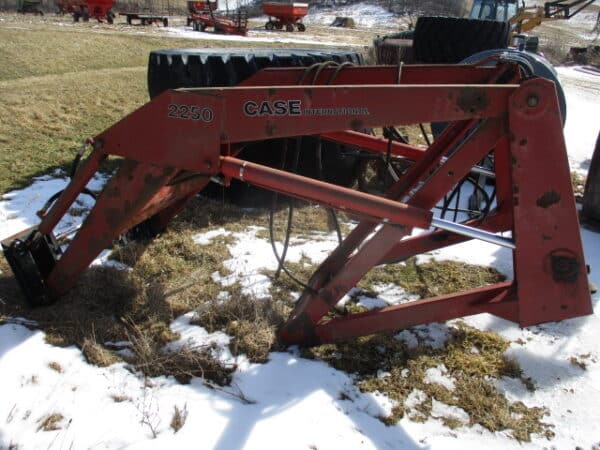 Case IH 2250 loader