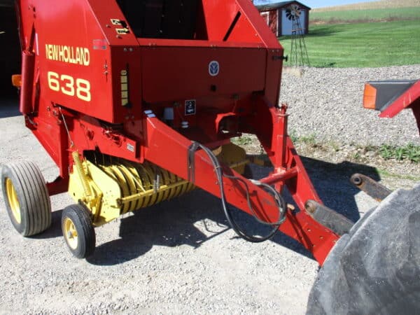 New Holland 638 Round Baler - Image 8