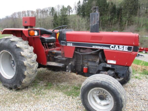 Case IH 585  2wd tractor