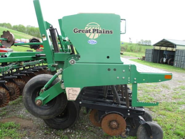 Great Plains  solid stand 1500 Grain Drill - Image 3