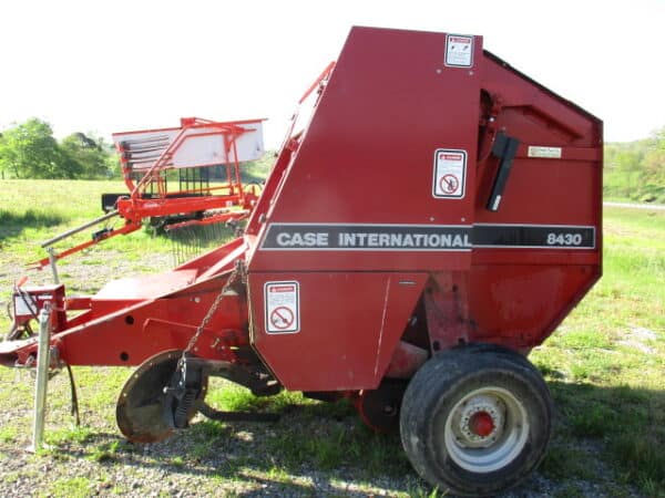 Case IH 8430 round baler
