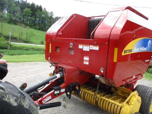 New Holland BR 7060 Round Baler  #1 - Image 2