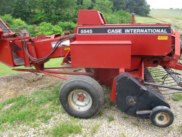 Case IH  8545 inline square baler