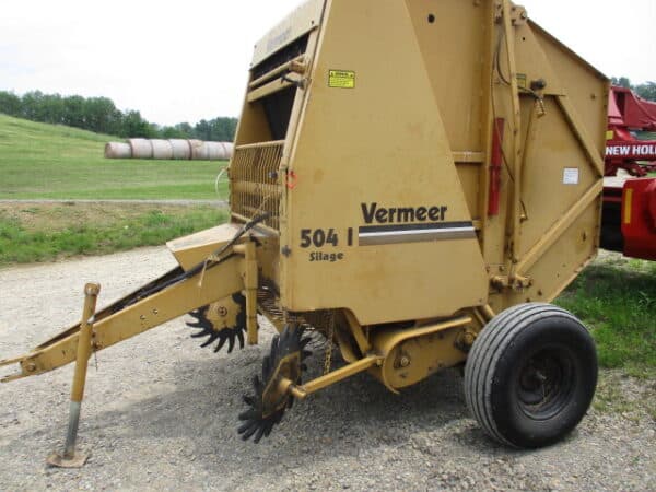 Vermeer 504I silage Baler
