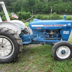 Ford 2000 2wd tractor
