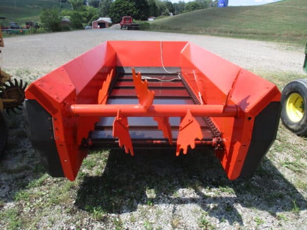 Kuhn 1215 pto spreader - Image 4