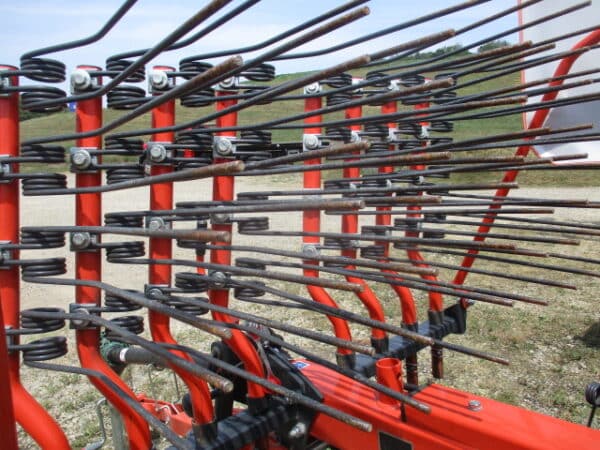 Kuhn  GA4231 T Rotary Rake - Image 2