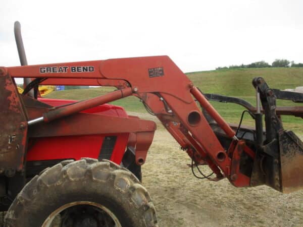 Great Bend 860 loader