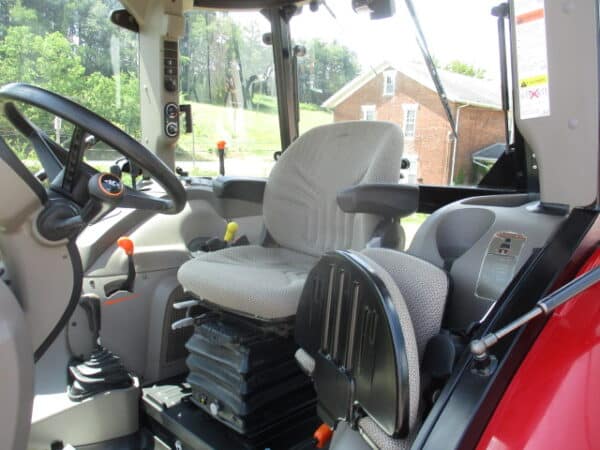 Case IH Farmall 75C  4wd cab - Image 6