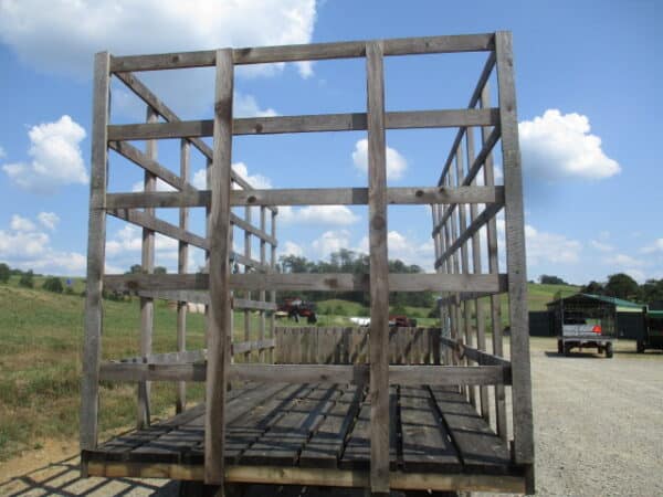 16ft wooden bale wagon - Image 2