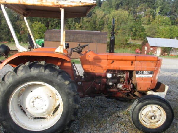 AC 5040 tractor