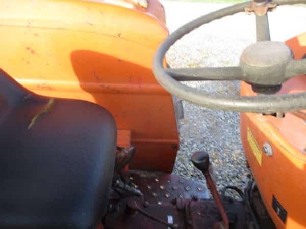 AC 5040 tractor - Image 4