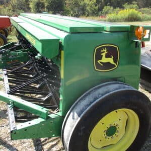 John Deere BD1110 grain drill