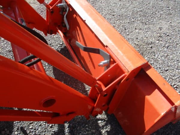 Kubota L3301  4wd Loader - Image 7