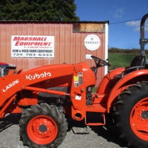 Kubota L3301  4wd Loader