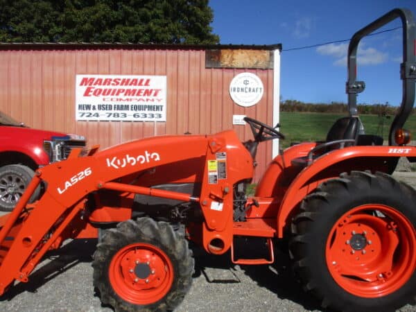 Kubota L3301  4wd Loader