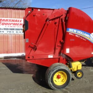 New Holland 450 utility baler
