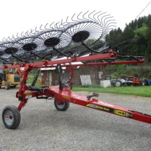 H&S 12 wheel V Rake