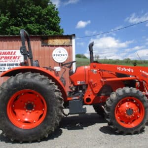Kubota M6060 4wd loader