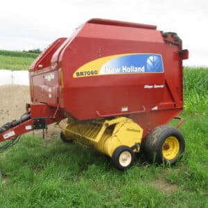 New Holland BR7060 Round Baler